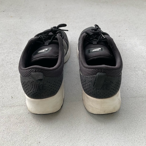 Nike women sneakers sz us 8.5 - Picture 7 of 8